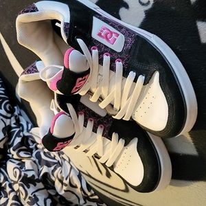 DC women shoes